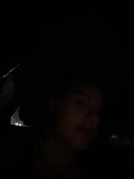 andrea gomes  online show from March 20, 10:16 am