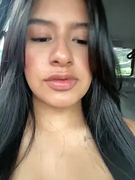 andrea gomes  online show from December 21, 1:24 pm