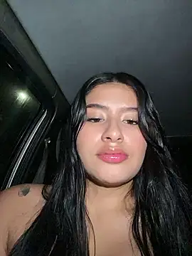 andrea gomes  online show from January 10, 9:04 am