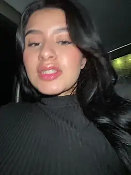 andrea gomes  online show from January 6, 6:28 am