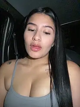 andrea gomes  online show from March 27, 7:17 am