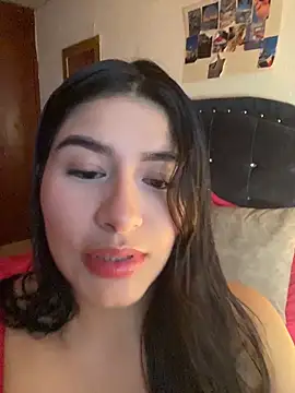andrea gomes  online show from May 20, 6:10 am