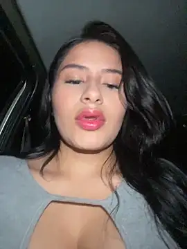 andrea gomes  online show from March 5, 6:32 am