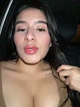andrea gomes  online show from May 28, 6:32 am