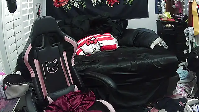 Snapshot of Cum4Cchyna chatting on October 5, 7:48 pm Cum4Cchyna online show from October 5, 7:48 pm