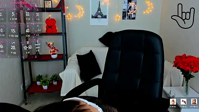 Snapshot of Kitti__ chatting on June 5, 2:27 am Kitti online show from June 5, 2:27 am