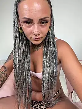 Snapshot of xxveraa_vibe chatting on June 30, 10:21 pm xxveraa vibe online show from June 30, 10:21 pm