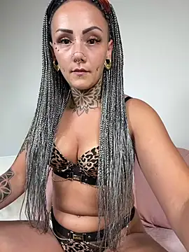 xxveraa vibe online show from June 1, 9:14 pm