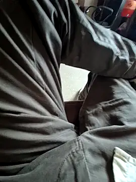 johnny8731 online show from April 9, 8:31 am