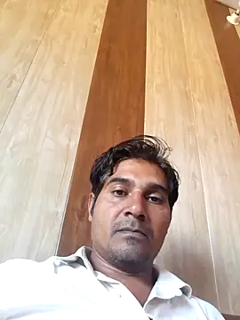 johnny8731 online show from March 5, 6:10 am