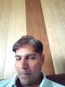 johnny8731 online show from November 16, 7:46 am