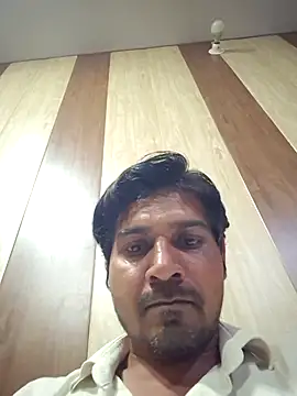 johnny8731 online show from March 25, 1:32 pm