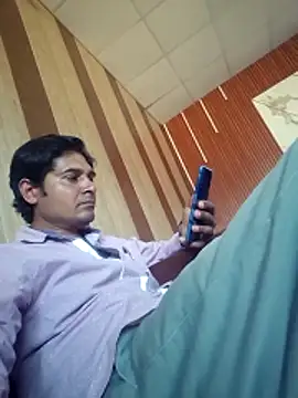 johnny8731 online show from March 28, 7:20 am