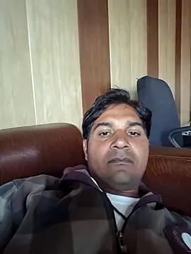 johnny8731 online show from February 8, 9:40 am