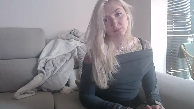 tattoobbgirl online show from November 5, 12:41 pm