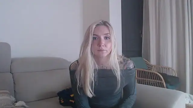 tattoobbgirl online show from November 19, 6:08 pm