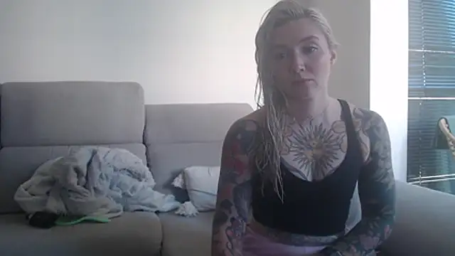 tattoobbgirl online show from November 4, 1:26 pm