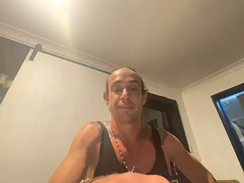 mastertittiefkr online show from October 8, 10:06 am