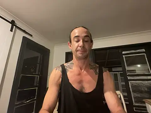 mastertittiefkr online show from October 22, 9:42 am