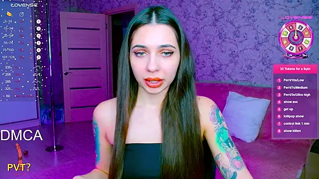 vinkiepinkie online show from February 19, 6:05 pm