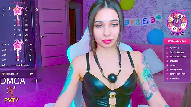 vinkiepinkie online show from April 1, 5:32 pm