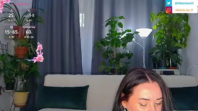 Snapshot of Viktoriafayx chatting on September 15, 9:21 am Viktoriafayx online show from September 15, 9:21 am