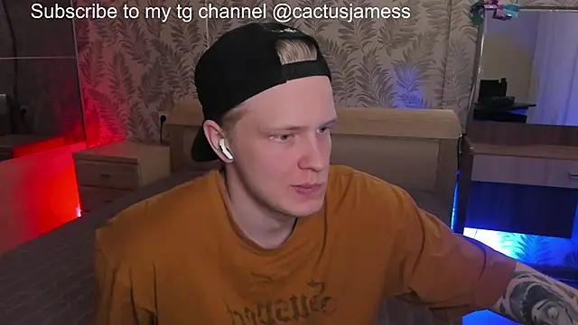 Snapshot of Cactus__James chatting on January 31, 7:12 pm Cactus James online show from January 31, 7:12 pm