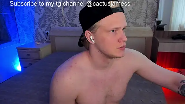 Snapshot of Cactus__James chatting on May 31, 1:11 am Cactus James online show from May 31, 1:11 am