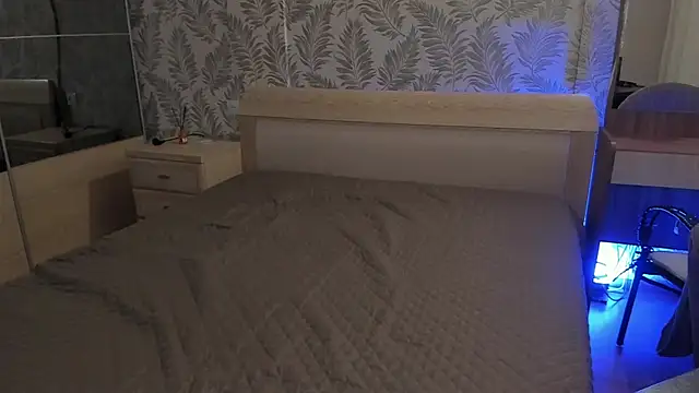 Snapshot of Cactus__James chatting on November 13, 11:08 pm Cactus James online show from November 13, 11:08 pm