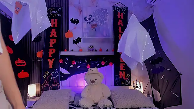 peachandtyron  online show from October 27, 3:40 am