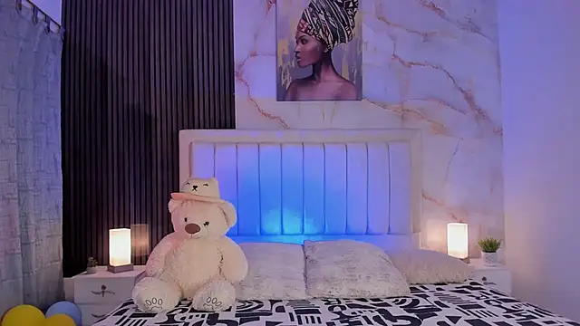 peachandtyron  online show from September 29, 5:47 am