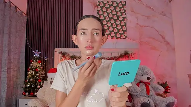 Snapshot of peachandtyron_ chatting on December 21, 4:03 am peachandtyron online show from December 21, 4:03 am