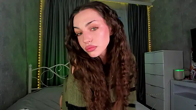 LilFlexxy online show from February 1, 2:37 pm