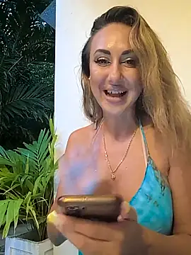 Brilliant-Splashes online show from October 31, 9:43 pm