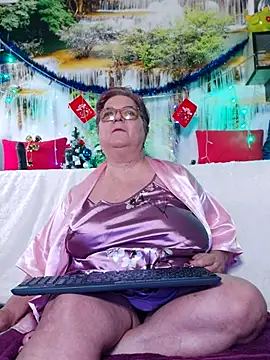 QueenPammy1 online show from December 3, 7:41 am