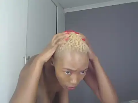 PREGGYGODESS online show from February 25, 4:56 am