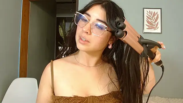 Parker Lee online show from May 12, 1:02 am