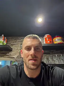 Snapshot of trainwithme chatting on November 27, 6:58 am trainwithme online show from November 27, 6:58 am