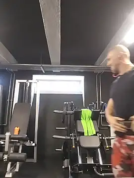 Snapshot of trainwithme chatting on November 7, 11:48 am trainwithme online show from November 7, 11:48 am