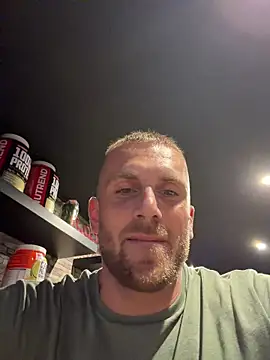 Snapshot of trainwithme chatting on July 17, 4:26 pm trainwithme online show from July 17, 4:26 pm