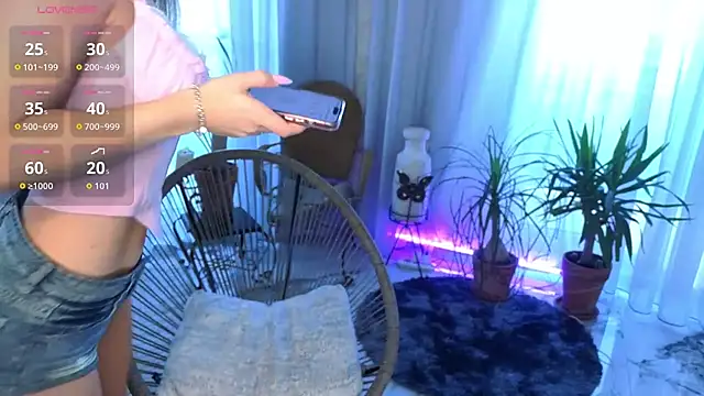 Snapshot of lili_hotly chatting on November 2, 6:07 am lili hotly online show from November 2, 6:07 am