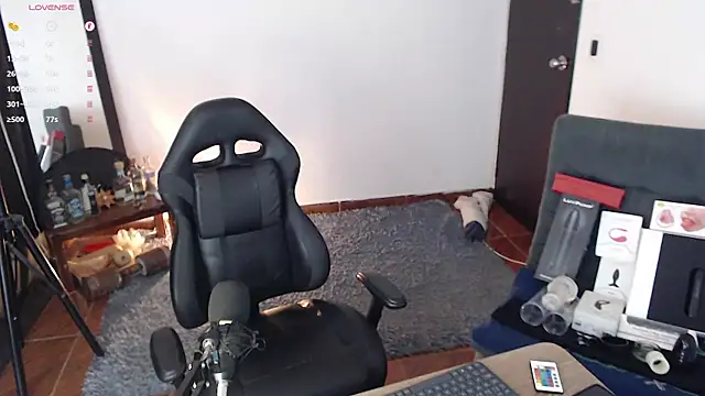 Aaron malikk online show from October 21, 12:48 pm