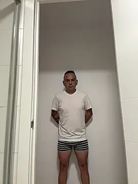mateocali25 online show from May 16, 12:59 pm