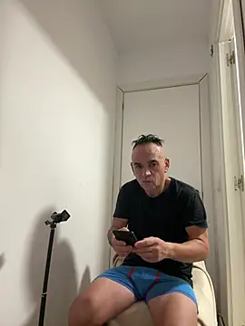 mateocali25 online show from July 13, 3:11 pm