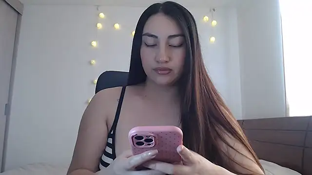 nalafoster online show from April 14, 3:28 pm