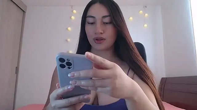 nalafoster online show from February 3, 3:28 pm