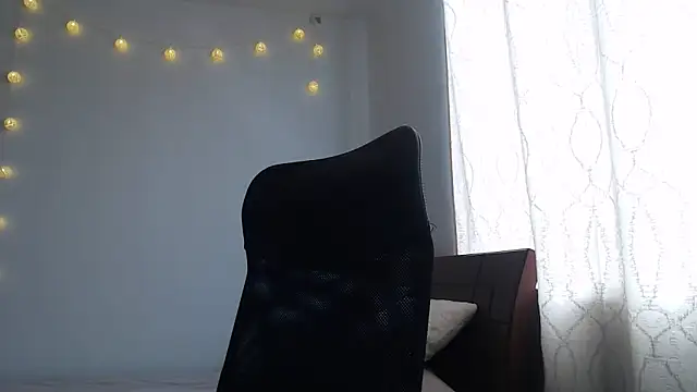 nalafoster online show from September 29, 1:50 pm