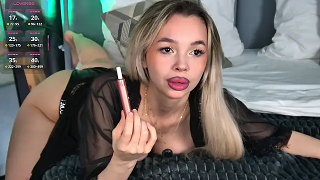 katyevance online show from April 21, 7:59 am