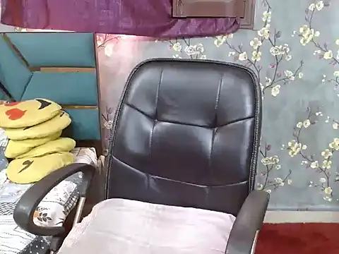 xnx nikki online show from April 2, 8:32 am