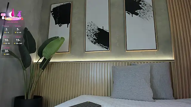 Isa Montiel online show from February 7, 7:33 pm